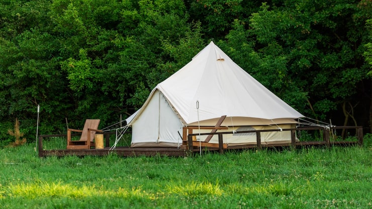 https://hilltopcamplembang.com/tempat-camping-di-lembang-bandung-murah/